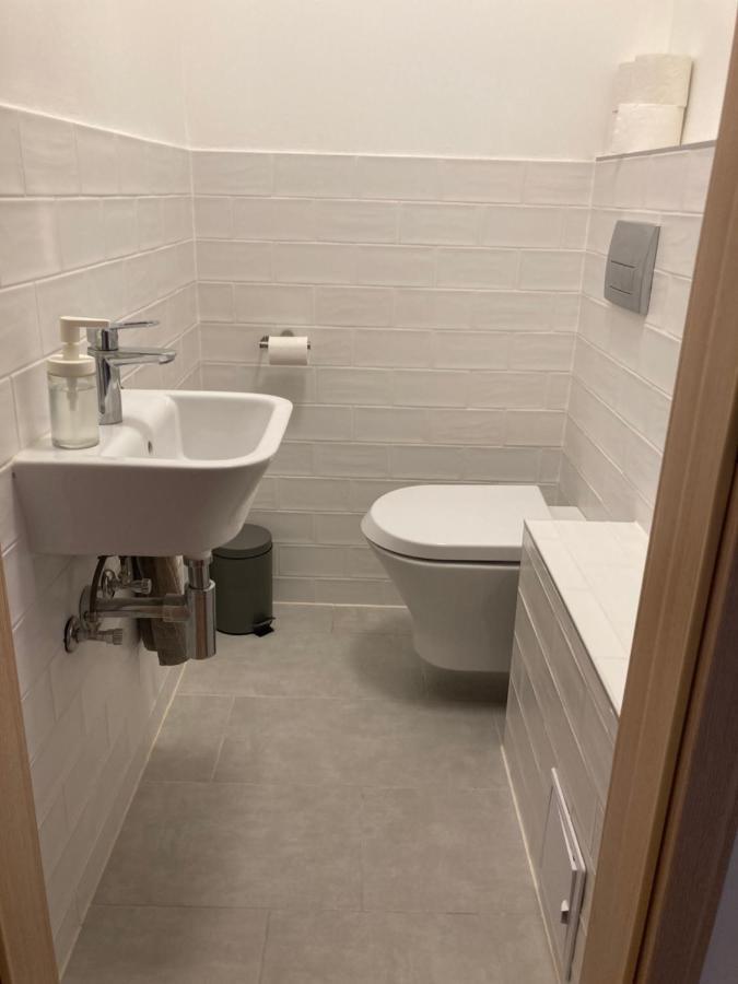 Karadi Apartman Zánka Eksteriør billede
